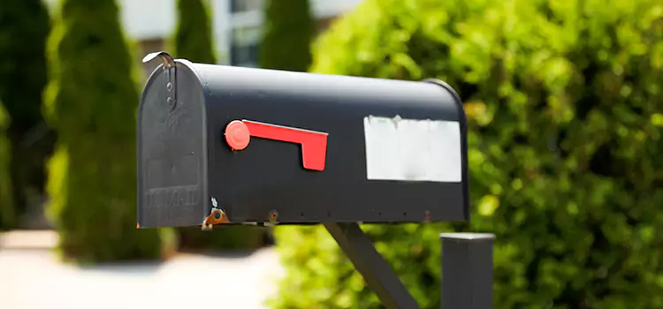 Secure Mailboxes for Packages Garland